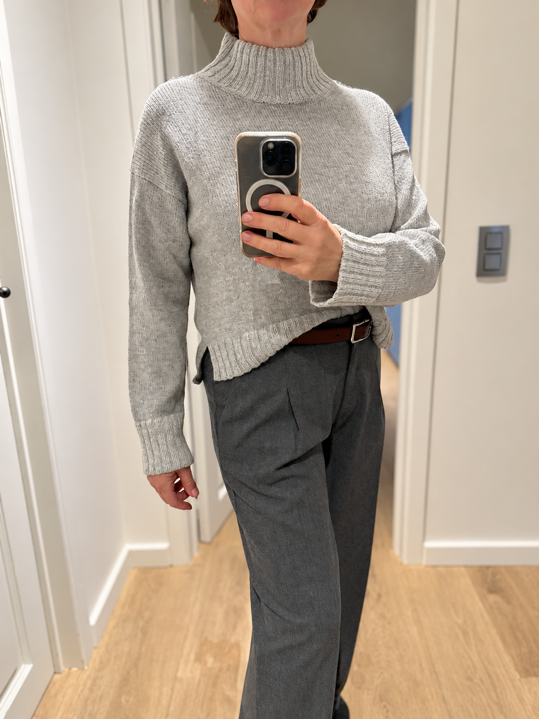Elysée ~ alpaca hipster high neck sweater, light grey