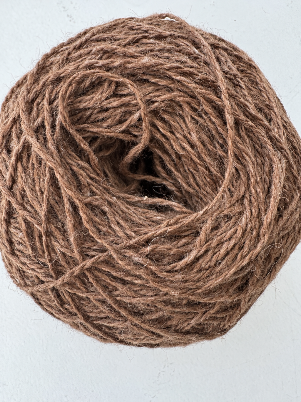 Mandel Fingering garen - Chestnut