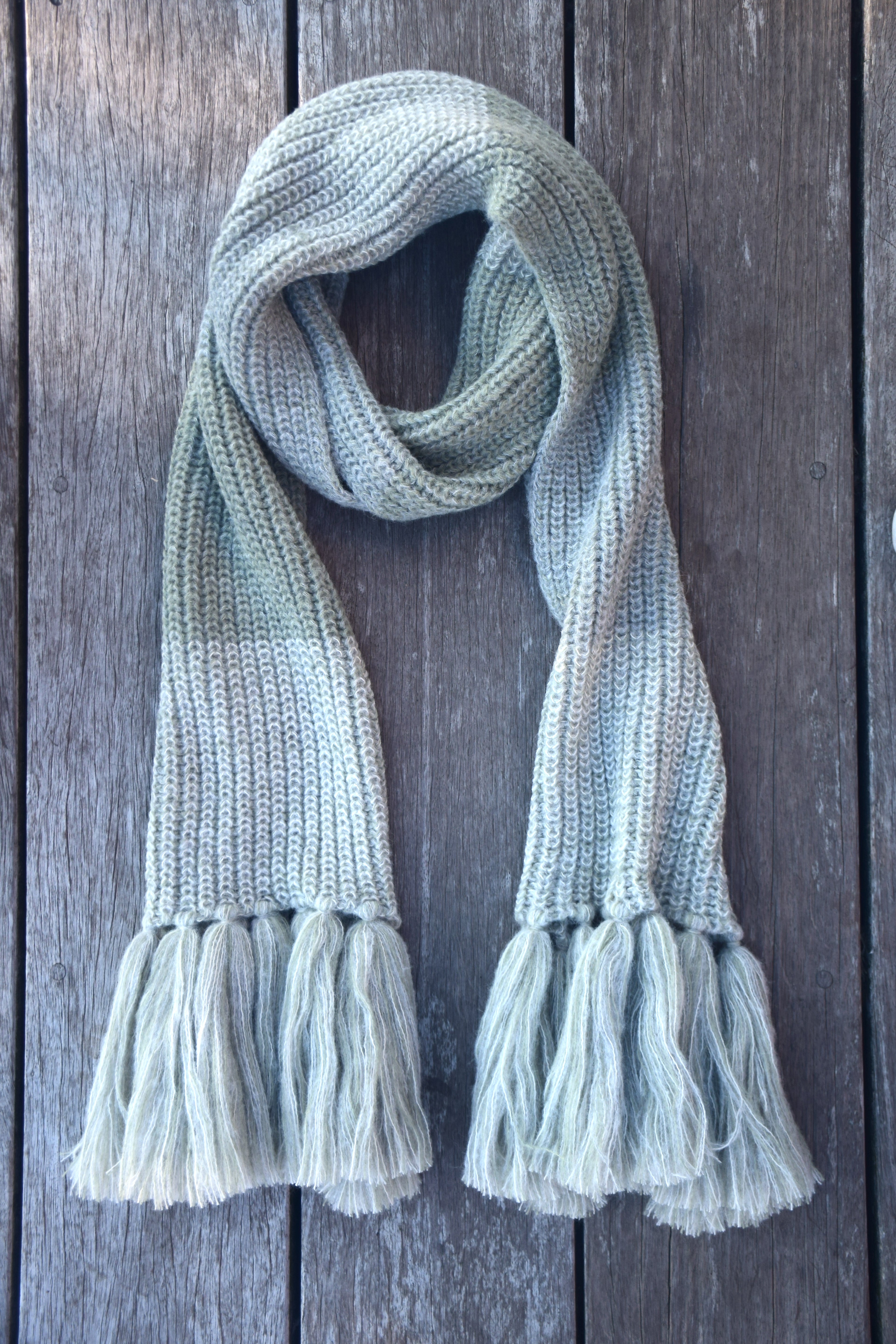 ELARA alpaca scarf with fringes