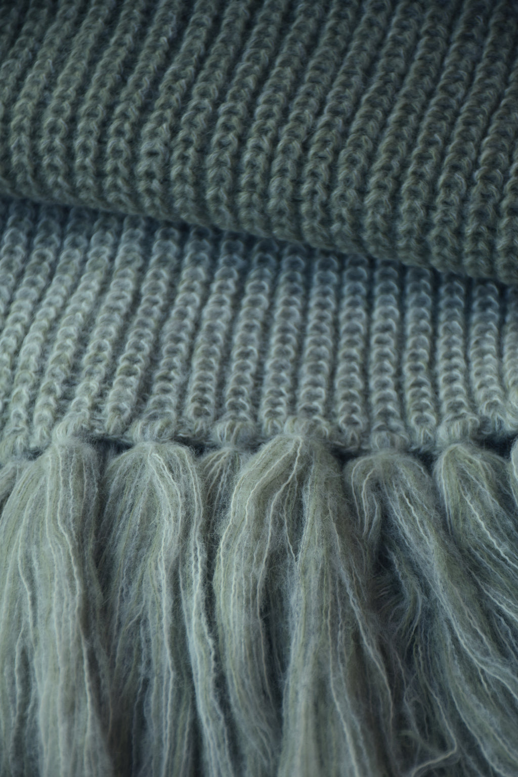 ELARA alpaca scarf with fringes