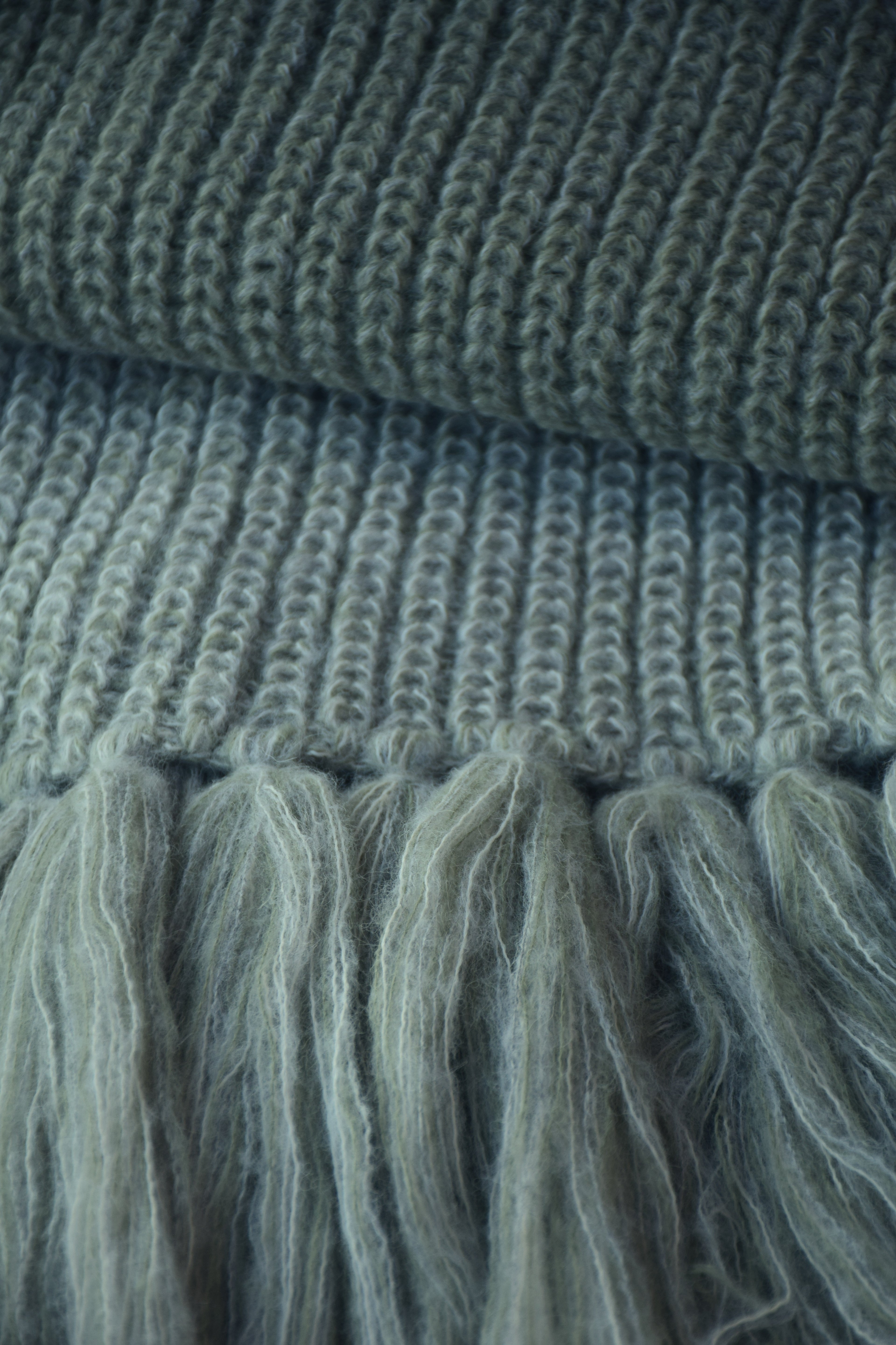 ELARA alpaca scarf with fringes